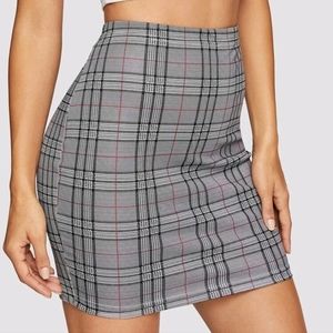 Plaid Print Fitted Skirt | L